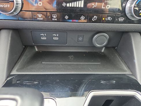 Used 2025 Mitsubishi Outlander SE AWD/4WD image 16
