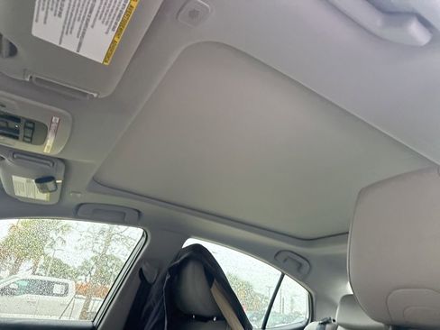 Used 2025 Toyota Camry XLE w/ Premium Plus Package image 7