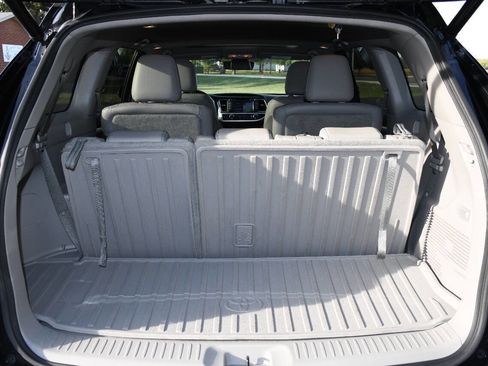 Used 2017 Toyota Highlander XLE w/ Protection Package #3 image 22