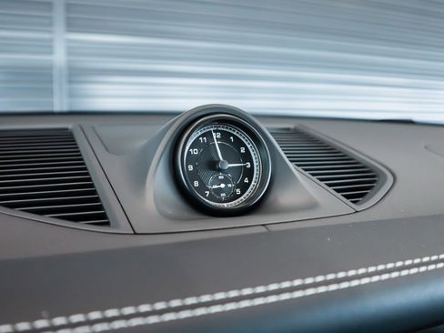 Used 2025 Porsche Macan GTS image 25