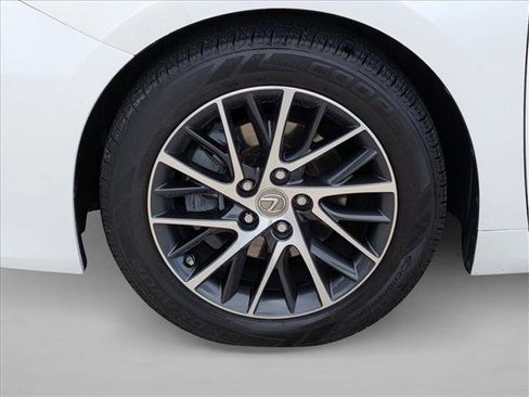 Used 2016 Lexus ES 350 image 23