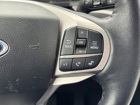 Used 2023 Ford Explorer XLT w/ Equipment Group 202A AWD/4WD image 22