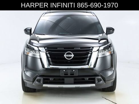 Used 2024 Nissan Pathfinder SL w/ SL Premium Package AWD/4WD image 17