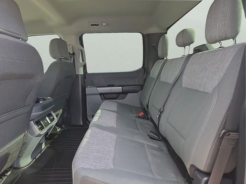 Used 2025 Ford F250 XLT w/ FX4 Off-Road Package image 12