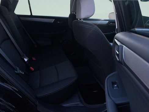 Used 2018 Subaru Outback 2.5i Premium image 26