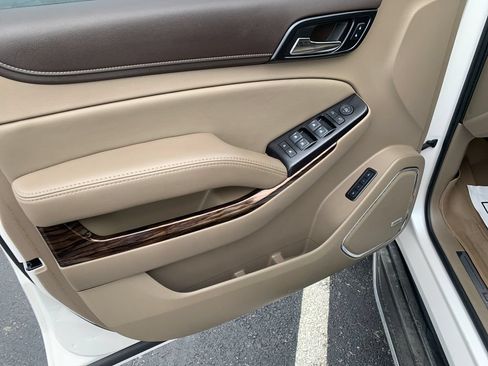 Used 2020 GMC Yukon SLT w/ Open Road Package AWD/4WD image 18