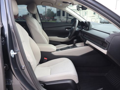 Used 2025 Honda Accord LX image 12