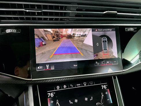 Used 2025 Audi RS Q8 performance image 29