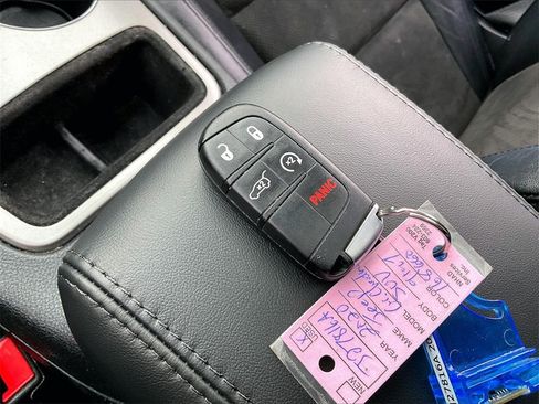 Used 2020 Jeep Grand Cherokee Altitude image 27