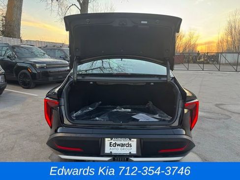 New 2025 Kia K4 EX image 12