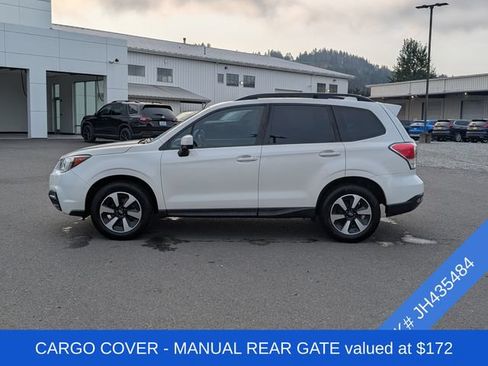 Used 2018 Subaru Forester 2.5i Premium w/ All-Weather Package AWD/4WD image 4