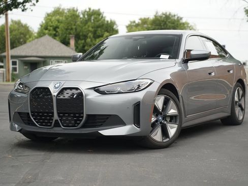 Certified 2023 BMW i4 eDrive40 RWD image 1