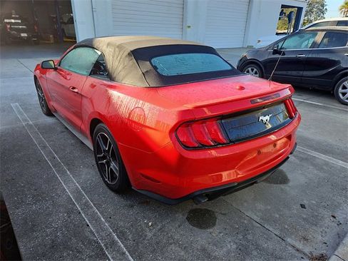 Used 2023 Ford Mustang Premium image 3