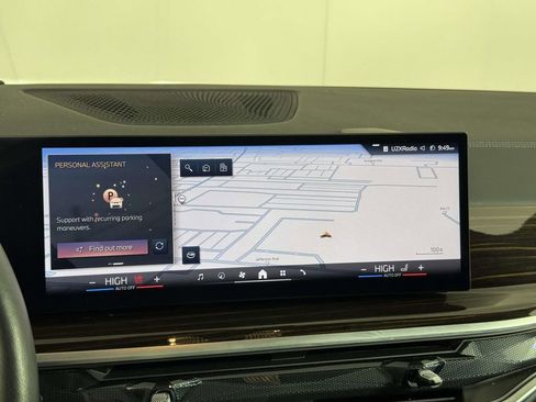 Used 2026 BMW X5 xDrive40i w/ Premium Package image 27