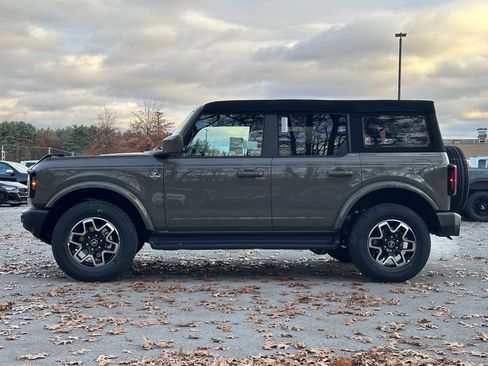 New 2025 Ford Bronco Outer Banks image 7