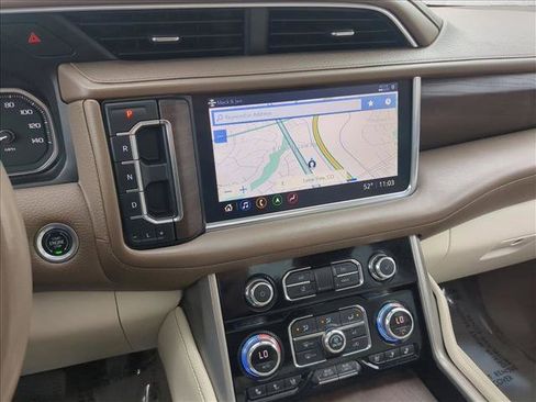 Used 2021 GMC Yukon Denali w/ Denali Premium Package image 13