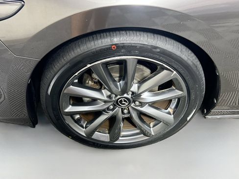 Used 2019 MAZDA MAZDA3 AWD Hatchback w/ Preferred Pkg image 13