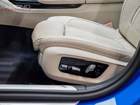 Used 2021 BMW 750i xDrive w/ Executive Package image 63