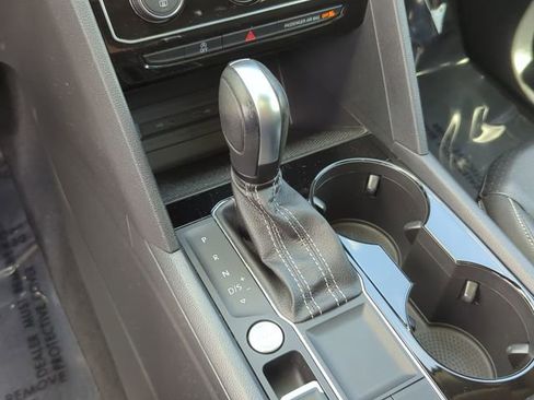 Certified 2023 Volkswagen Atlas SE image 27