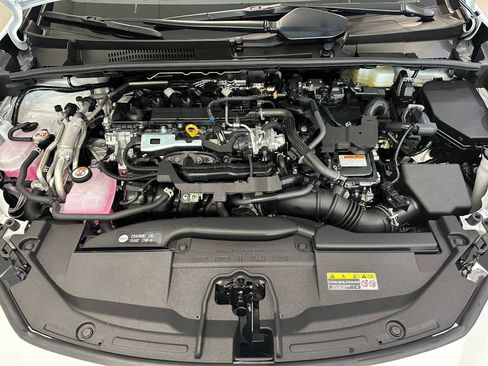 New 2026 Toyota Prius Plug-In Hybrid image 9