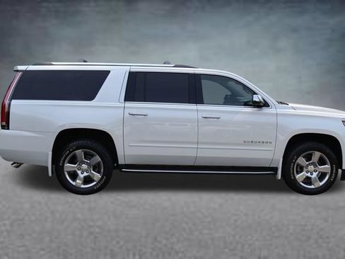 Used 2017 Chevrolet Suburban Premier AWD/4WD image 2