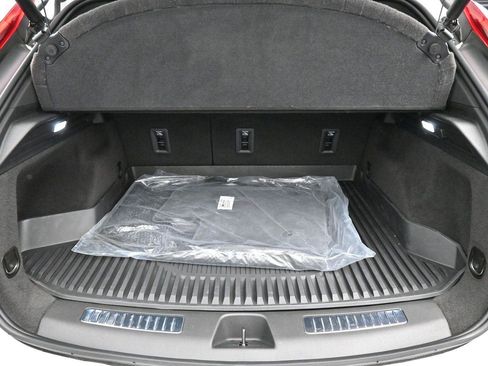 Certified 2023 Cadillac XT4 Premium Luxury AWD/4WD image 9
