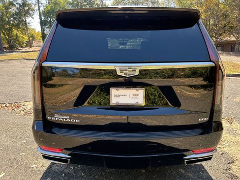 Certified 2023 Cadillac Escalade Premium Luxury w/ LPO, Radiant Package image 6