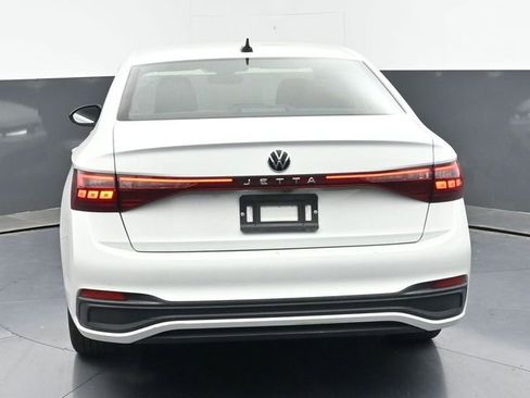 Used 2025 Volkswagen Jetta Sport FWD image 34