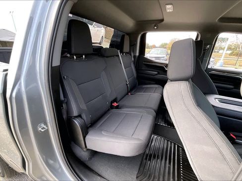 Used 2023 GMC Sierra 1500 SLE RWD image 19