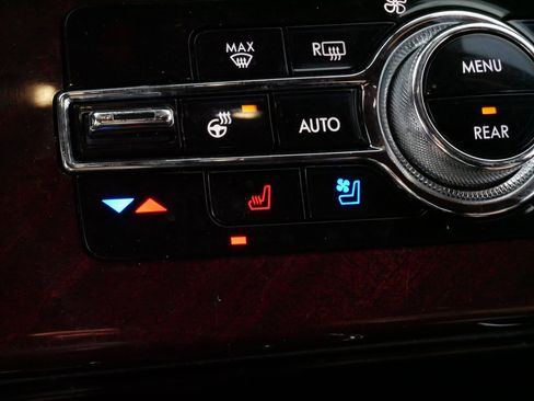 Used 2022 Lincoln Aviator Black Label w/ Dynamic Handling Package image 28