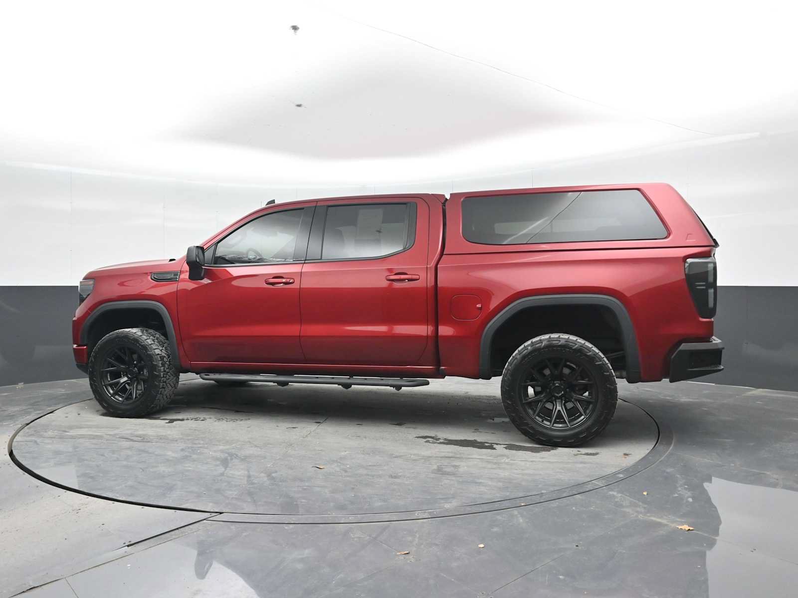 Used 2022 GMC Sierra 1500 Elevation w/ X31 Off-Road Package AWD/4WD image 3