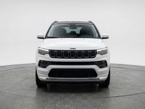 Used 2025 Jeep Compass Limited image 2