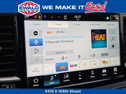 New 2026 Chrysler Pacifica Select