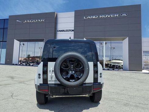 Used 2026 Land Rover Defender 110 S AWD/4WD image 4