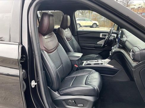 Used 2020 Ford Explorer Platinum w/ Premium Technology Package image 7