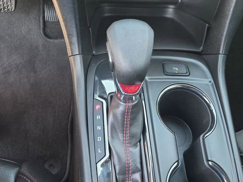 Used 2023 Chevrolet Equinox RS w/ RS Leather Package FWD image 20