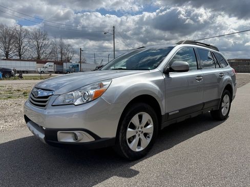 Used 2012 Subaru Outback 2.5i Limited image 7