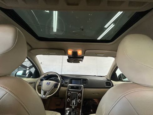 Used 2015 Volvo V60 T5 Platinum FWD image 13