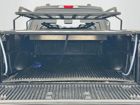 Used 2022 Ford F150 Lariat image 19