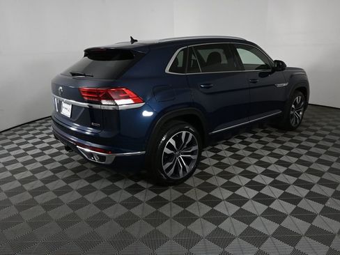 Used 2022 Volkswagen Atlas Cross Sport SEL Premium R-Line AWD/4WD image 26