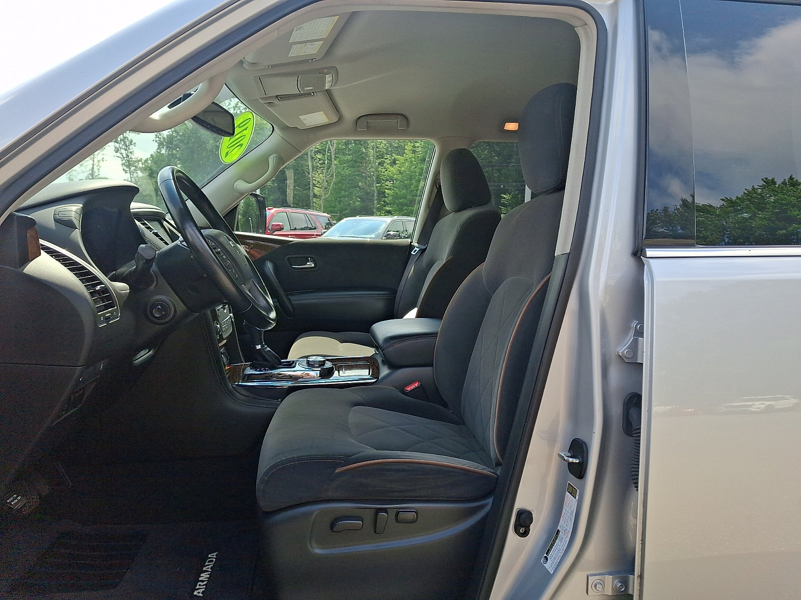 Used 2019 Nissan Armada SV w/ Driver Package AWD/4WD image 14
