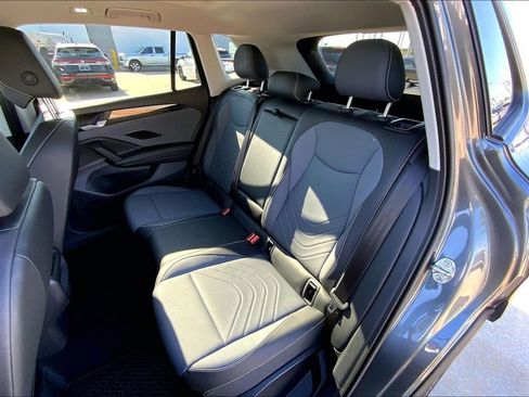 Used 2026 Volkswagen Tiguan SE AWD/4WD image 25
