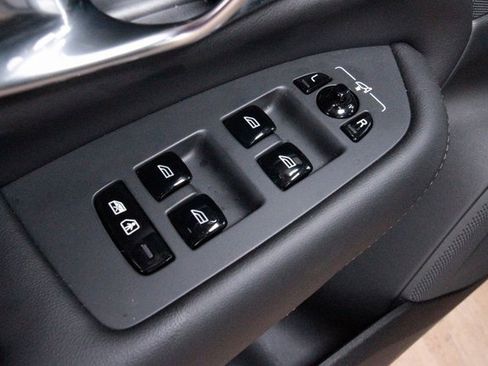 Certified 2025 Volvo XC90 B6 Plus w/ Protection Package Premier image 18