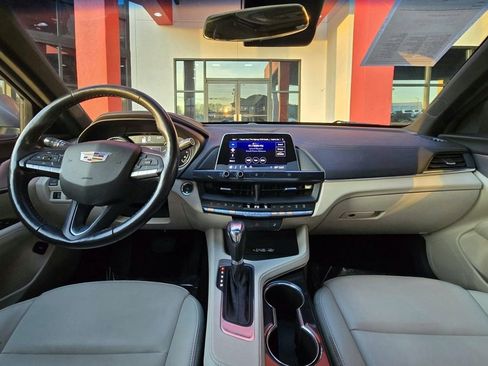 Used 2020 Cadillac CT4 Luxury w/ Sun And Sound Package image 18