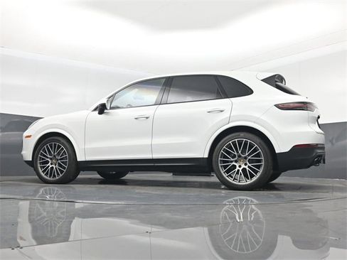 Used 2023 Porsche Cayenne S Platinum w/ Assistance Package image 61