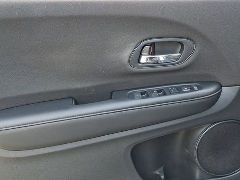 Used 2020 Honda HR-V Sport image 12