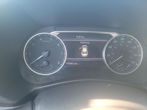 Used 2020 Nissan Sentra SV image 9