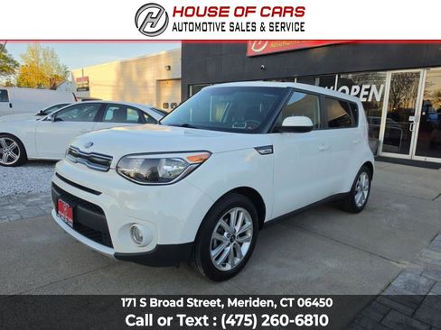 Used 2018 Kia Soul + FWD image 8