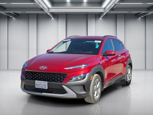 Used 2023 Hyundai Kona SEL w/ Cargo Package FWD image 3