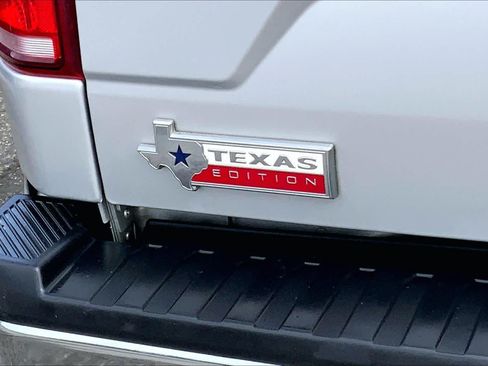 Used 2019 Ford F150 XLT w/ Equipment Group 302A Luxury AWD/4WD image 10